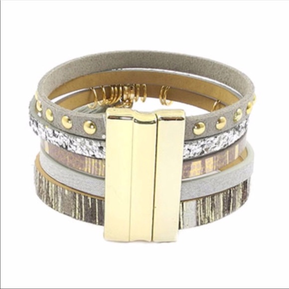 On trend! Boho leather cuff bracelet! - Picture 3 of 3